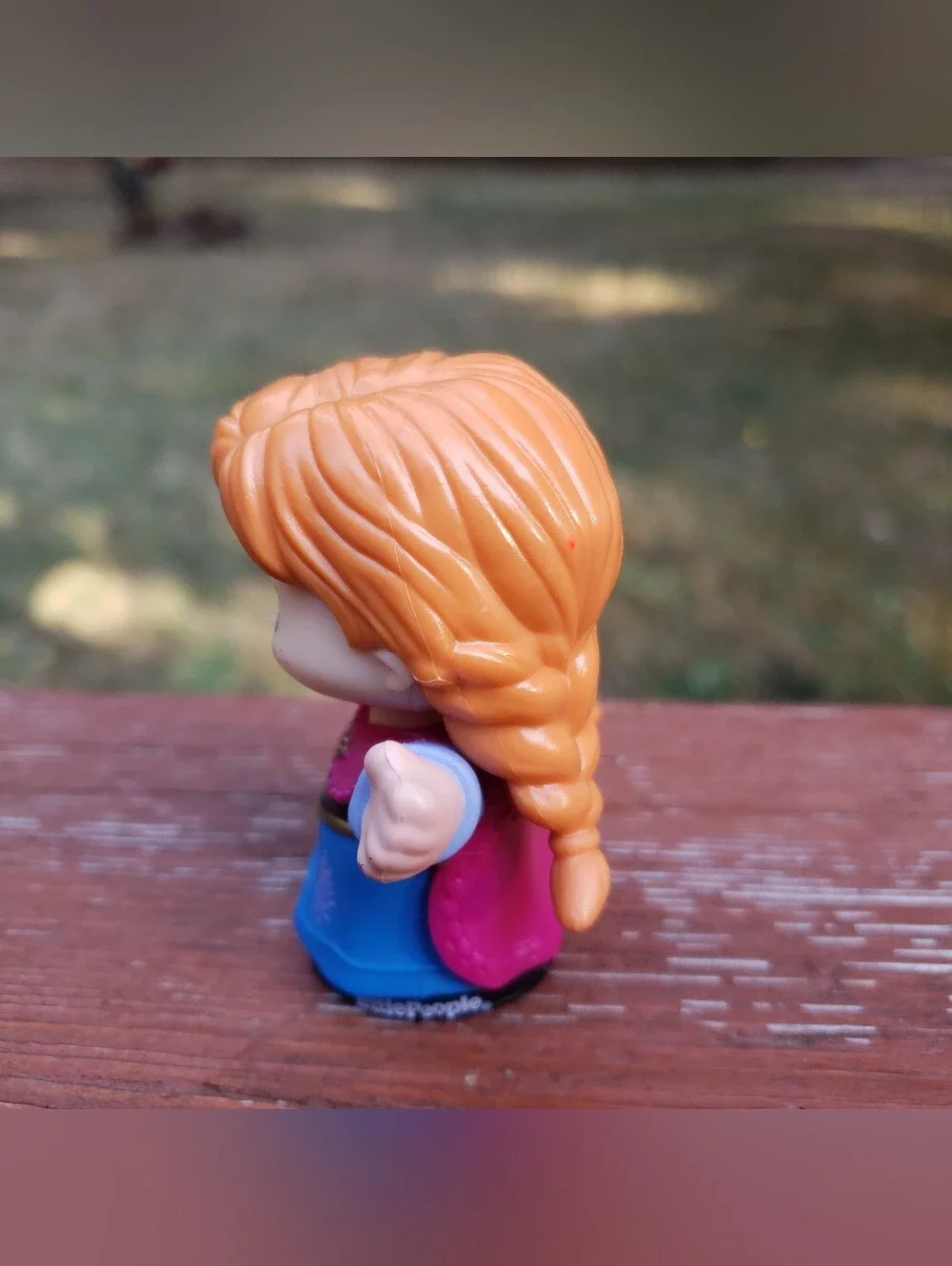 2022 Fisher-Price Little People Disney Frozen Princess Anna